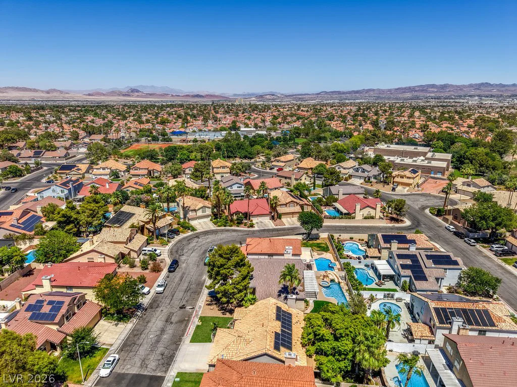 2027 Shadow Brook, Henderson, NV 89074