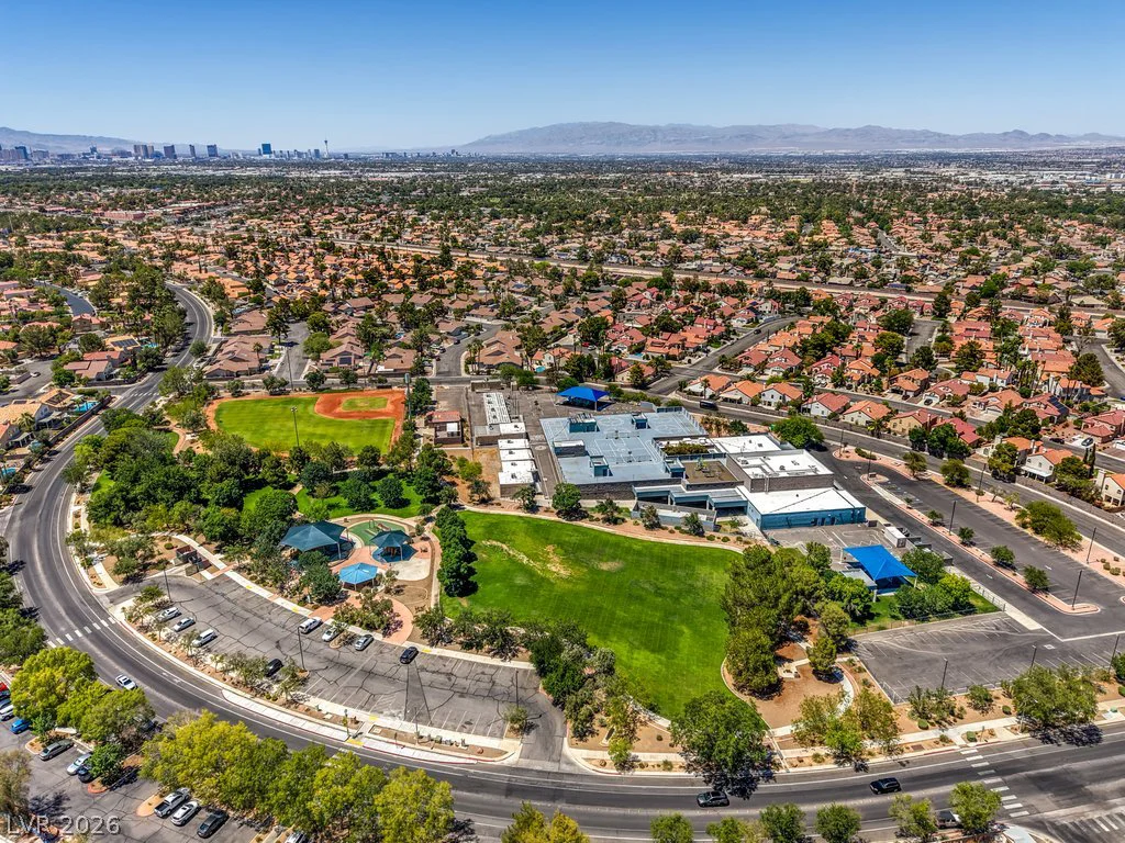 2027 Shadow Brook, Henderson, NV 89074