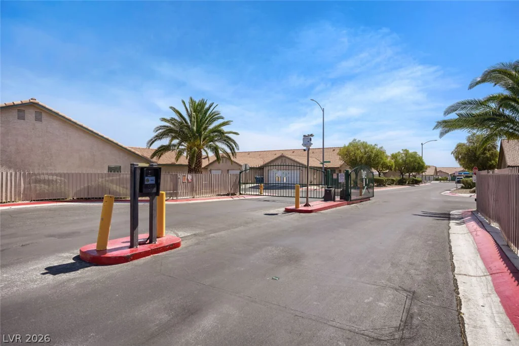213 Crosswind, Las Vegas, NV 89145