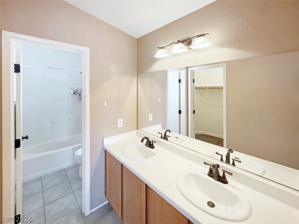 2554 Alias Smith, Henderson, NV 89002