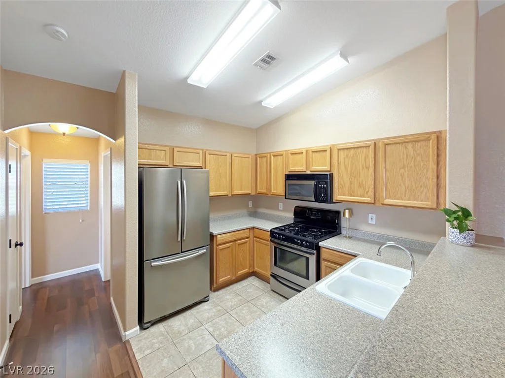2554 Alias Smith, Henderson, NV 89002