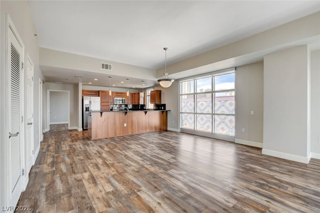 150 LAS VEGAS, Las Vegas, NV 89101