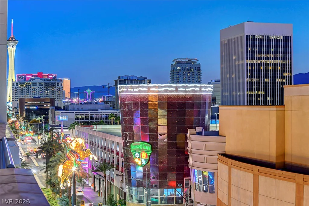 150 LAS VEGAS, Las Vegas, NV 89101