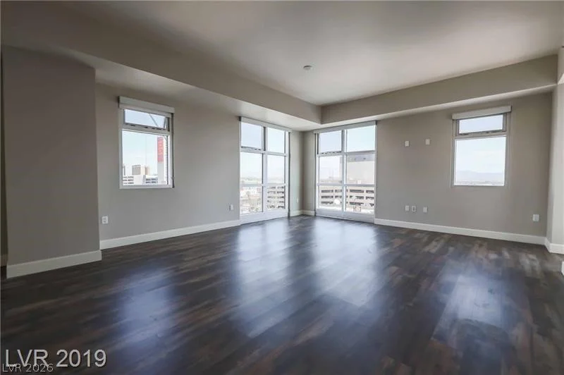 150 LAS VEGAS, Las Vegas, NV 89101
