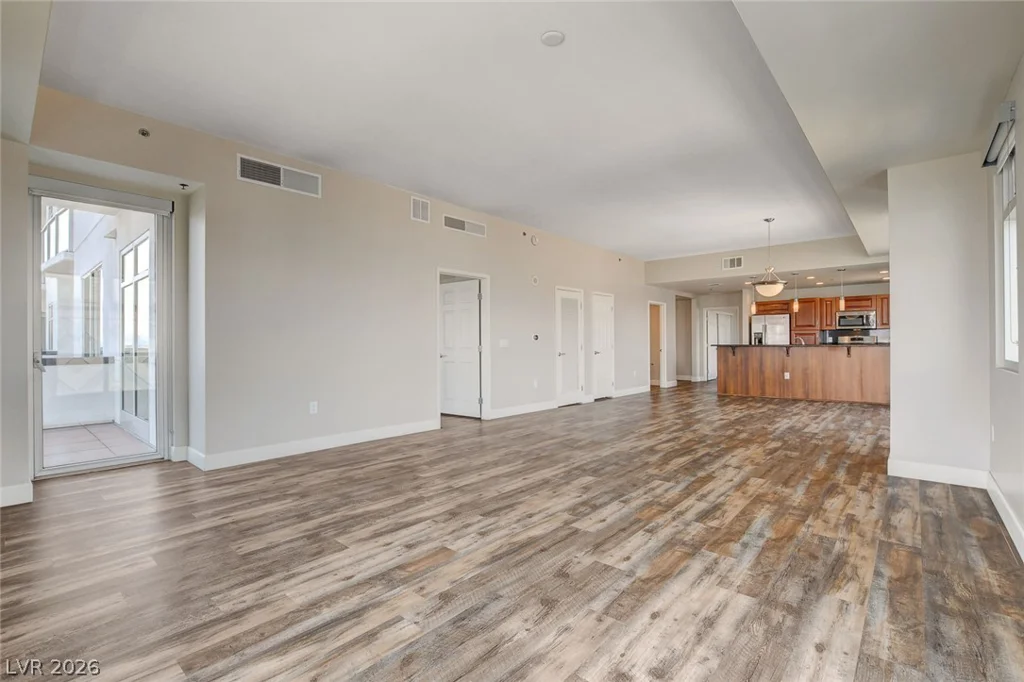 150 LAS VEGAS, Las Vegas, NV 89101
