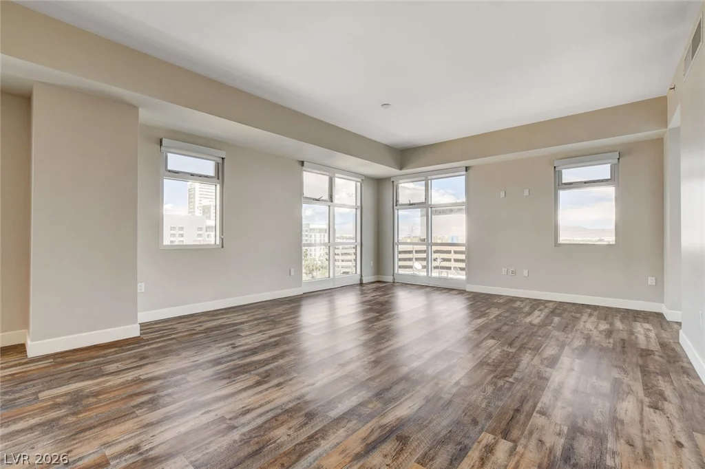 150 LAS VEGAS, Las Vegas, NV 89101