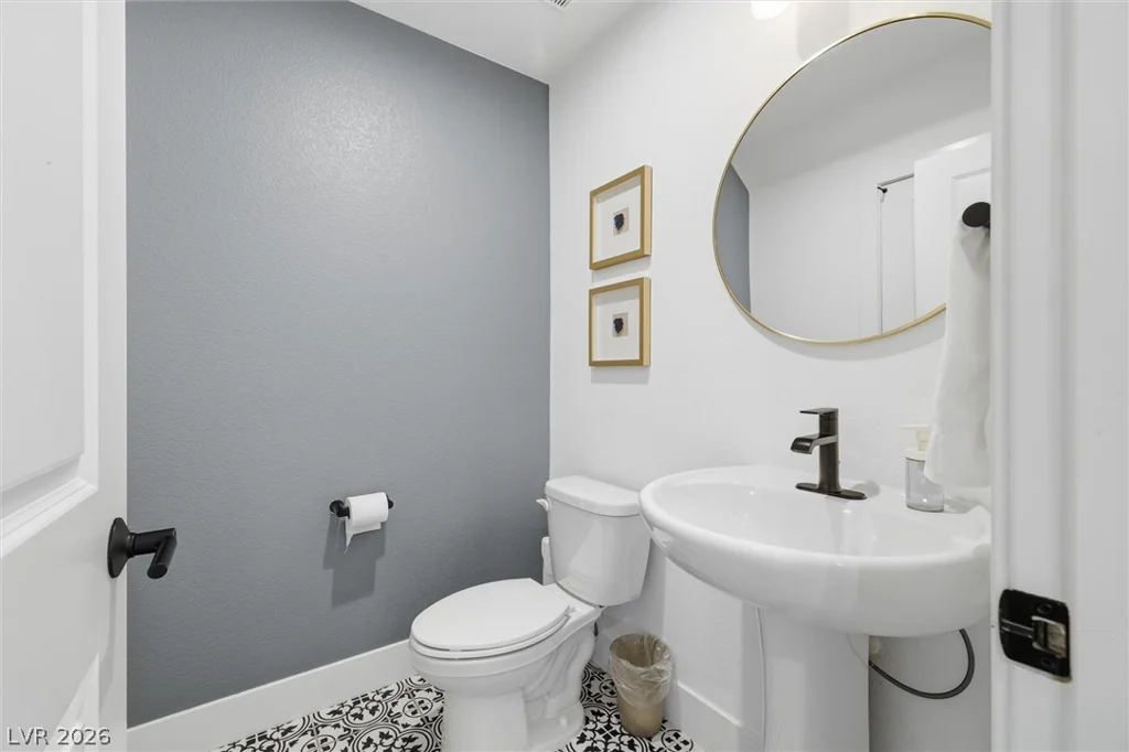 7110 Moss Hill, Las Vegas, NV 89113