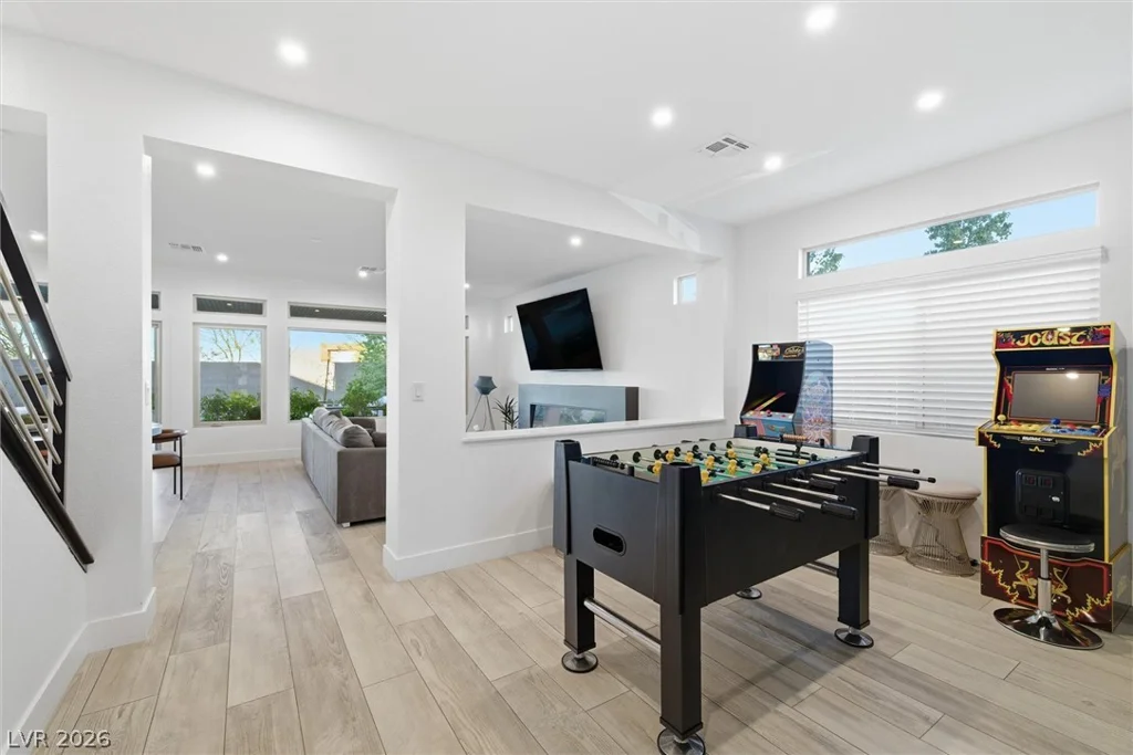 7110 Moss Hill, Las Vegas, NV 89113