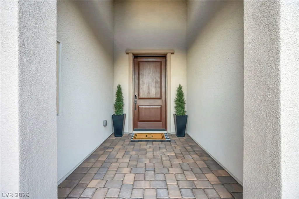 253 Robledo, Las Vegas, NV 89138