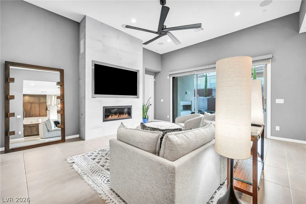 253 Robledo, Las Vegas, NV 89138
