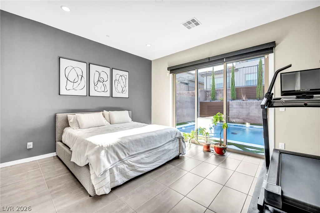 253 Robledo, Las Vegas, NV 89138
