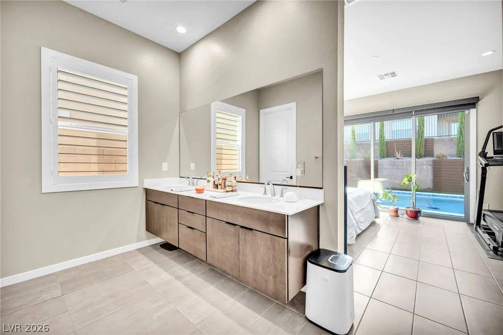 253 Robledo, Las Vegas, NV 89138