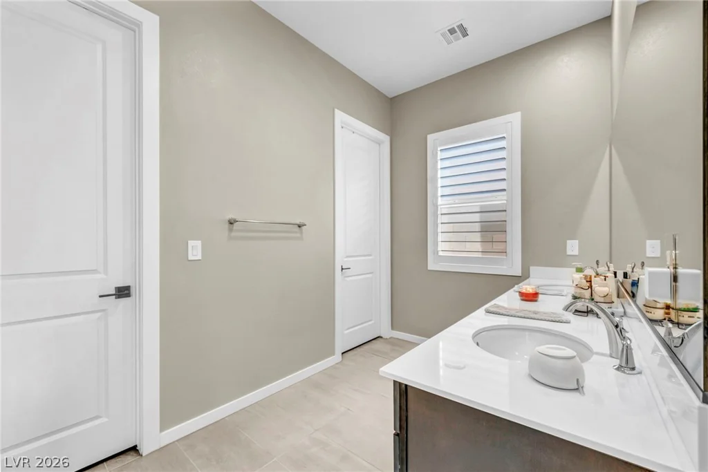253 Robledo, Las Vegas, NV 89138
