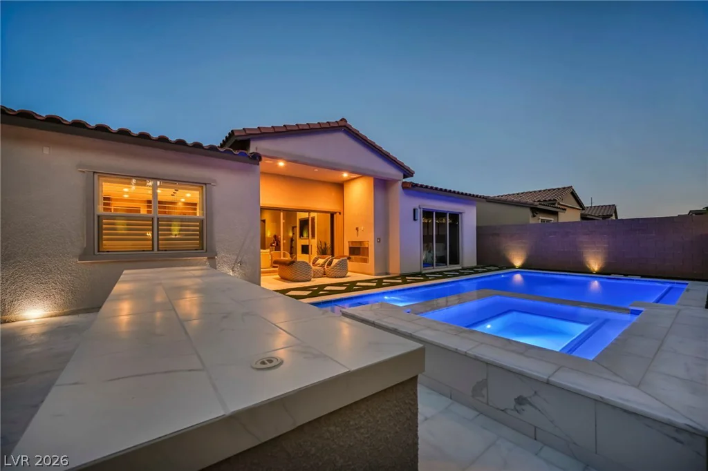 253 Robledo, Las Vegas, NV 89138