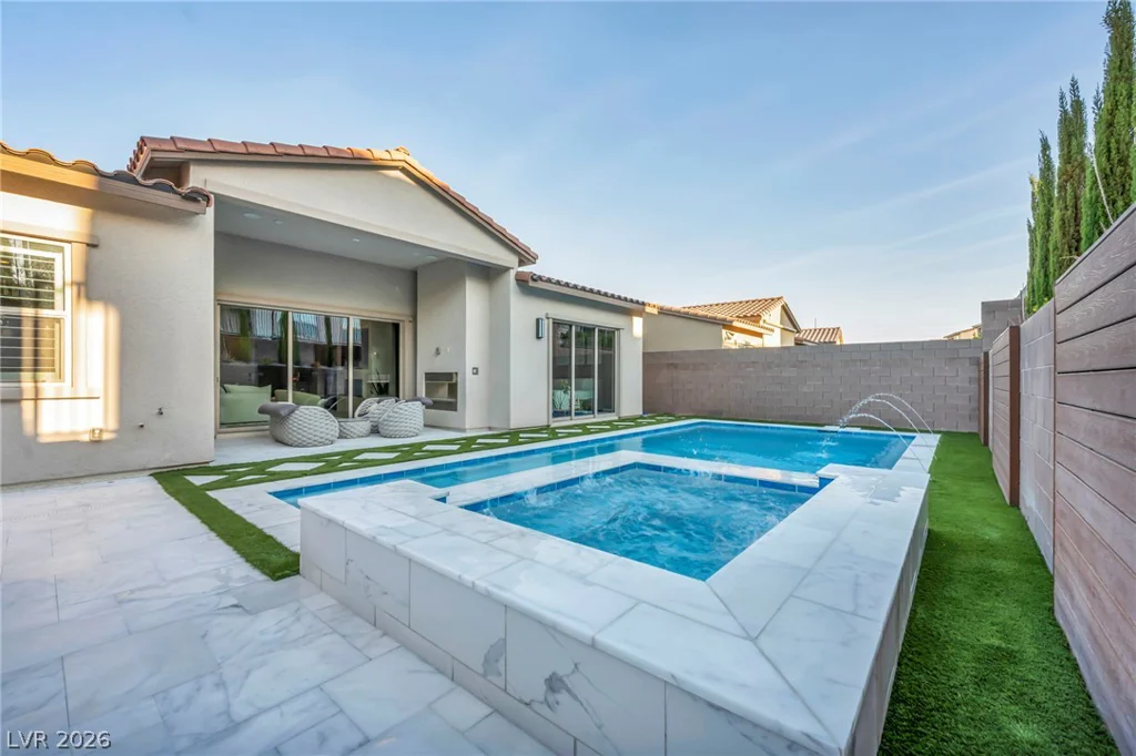 253 Robledo, Las Vegas, NV 89138