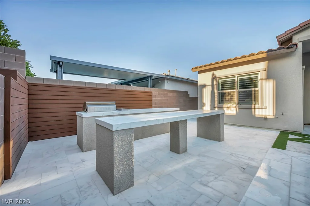 253 Robledo, Las Vegas, NV 89138