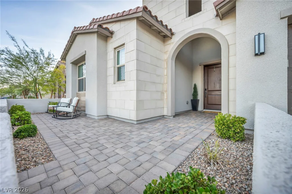 253 Robledo, Las Vegas, NV 89138