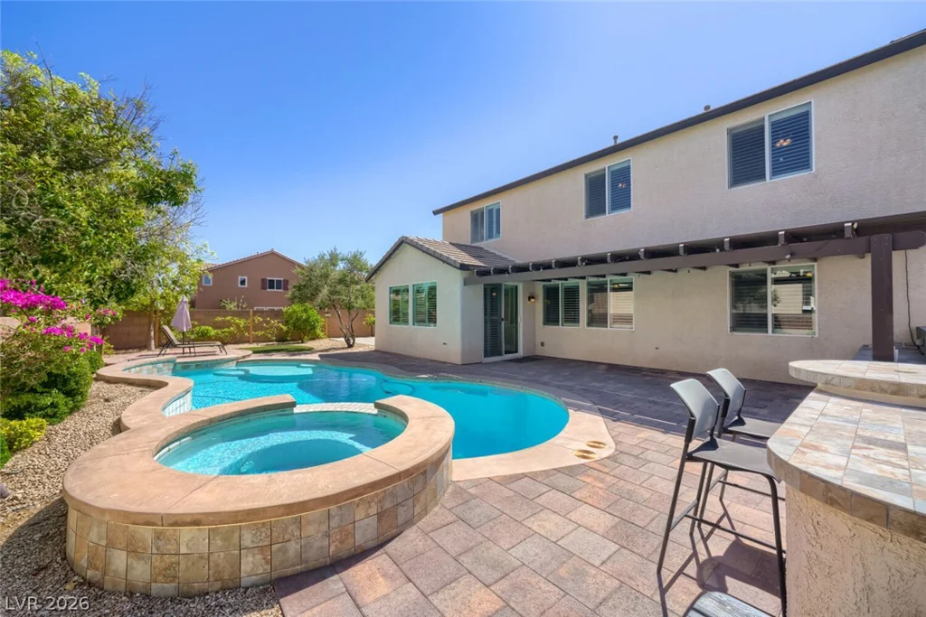 7038 Chestnut Valley, Las Vegas, NV 89166