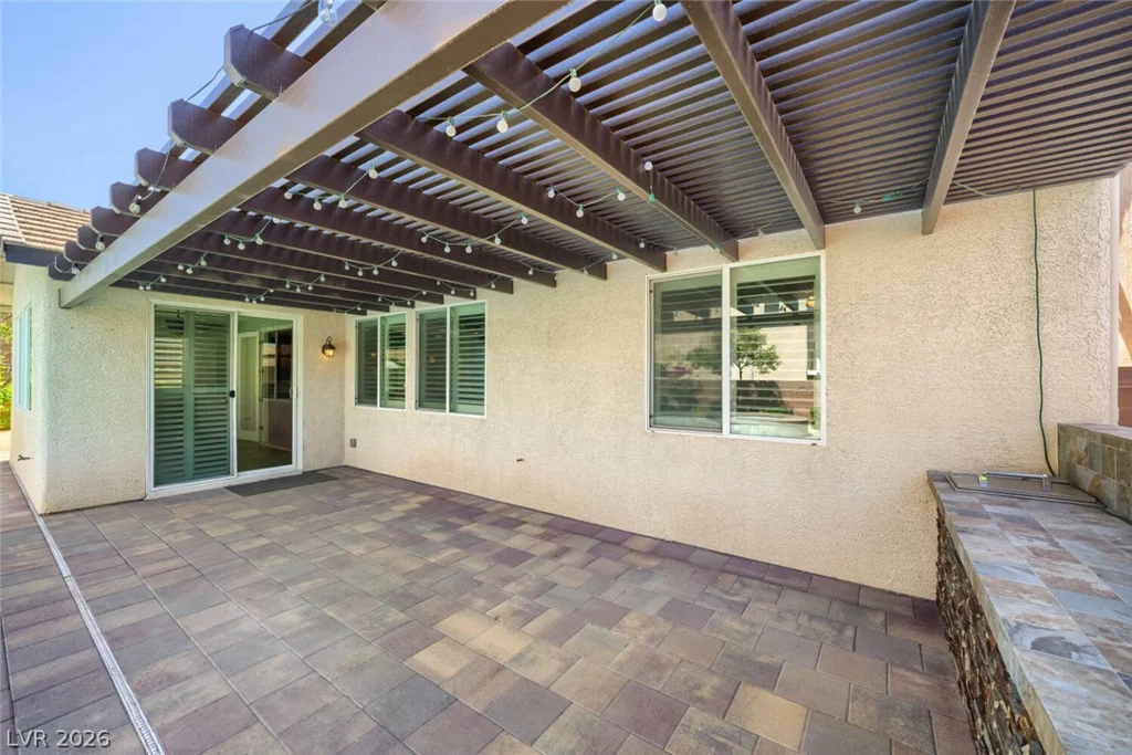 7038 Chestnut Valley, Las Vegas, NV 89166