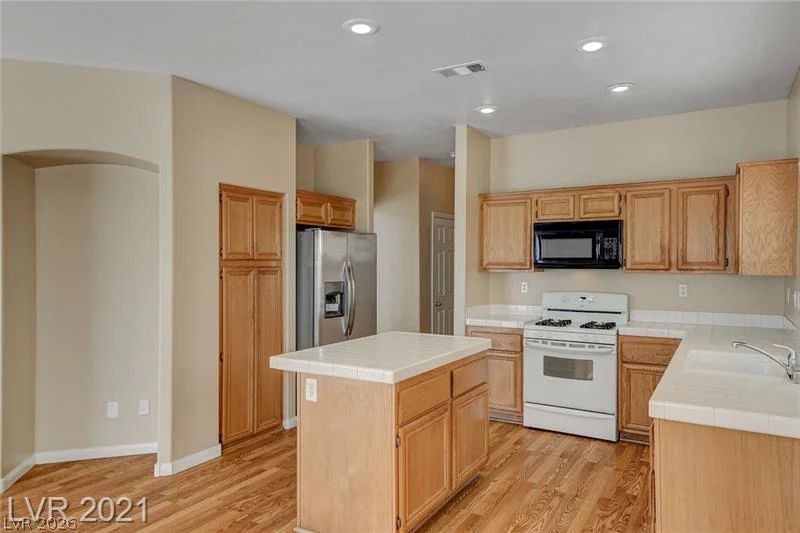 7993 Sky Birch, Las Vegas, NV 89147