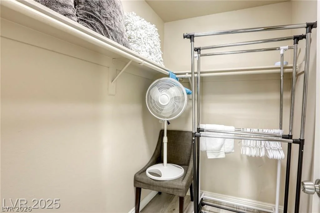 4068 Spitze, Las Vegas, NV 89103