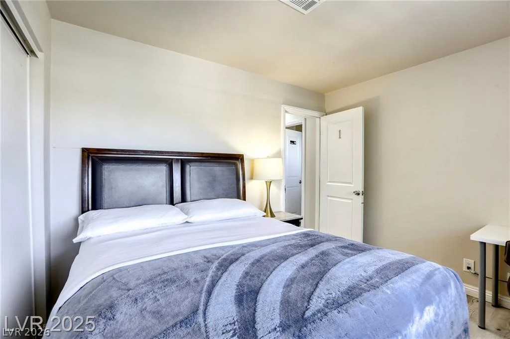 4068 Spitze, Las Vegas, NV 89103