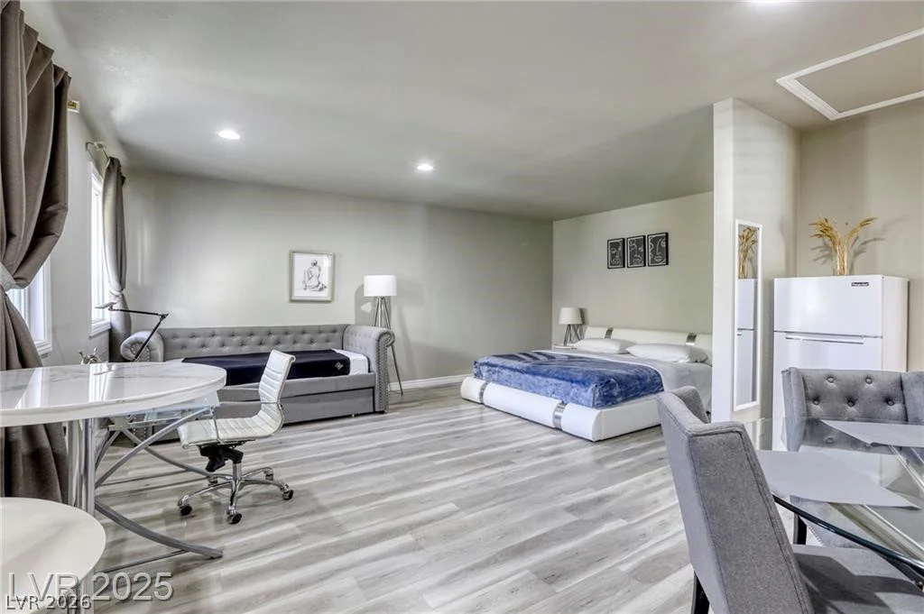 4068 Spitze, Las Vegas, NV 89103
