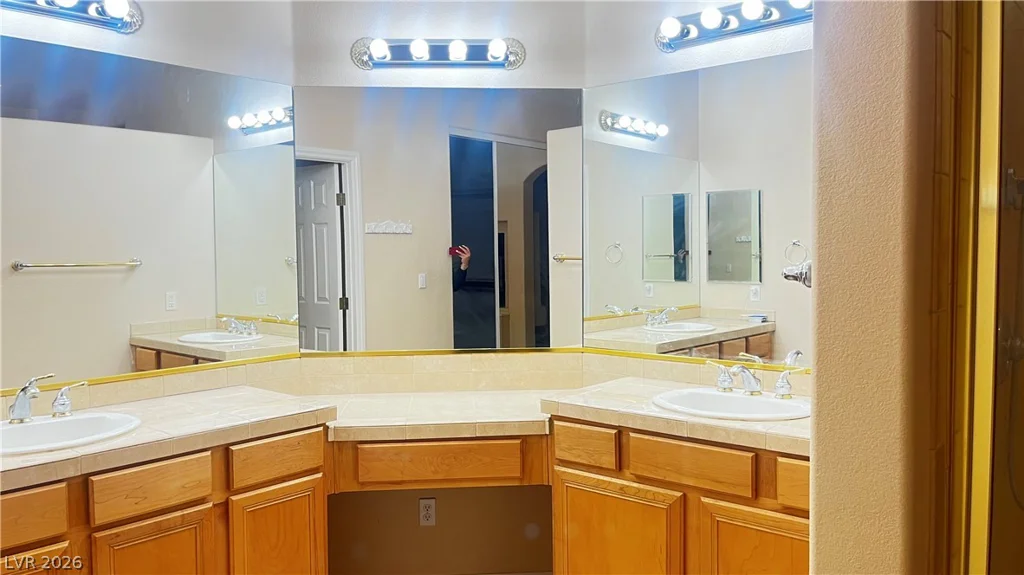 10852 Montasola, Las Vegas, NV 89141