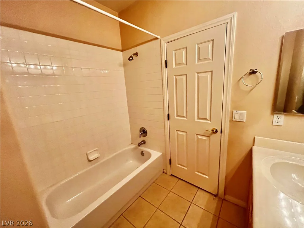 10852 Montasola, Las Vegas, NV 89141