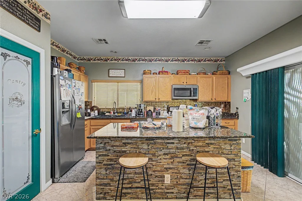 6017 Leaping Foal, North Las Vegas, NV 89081