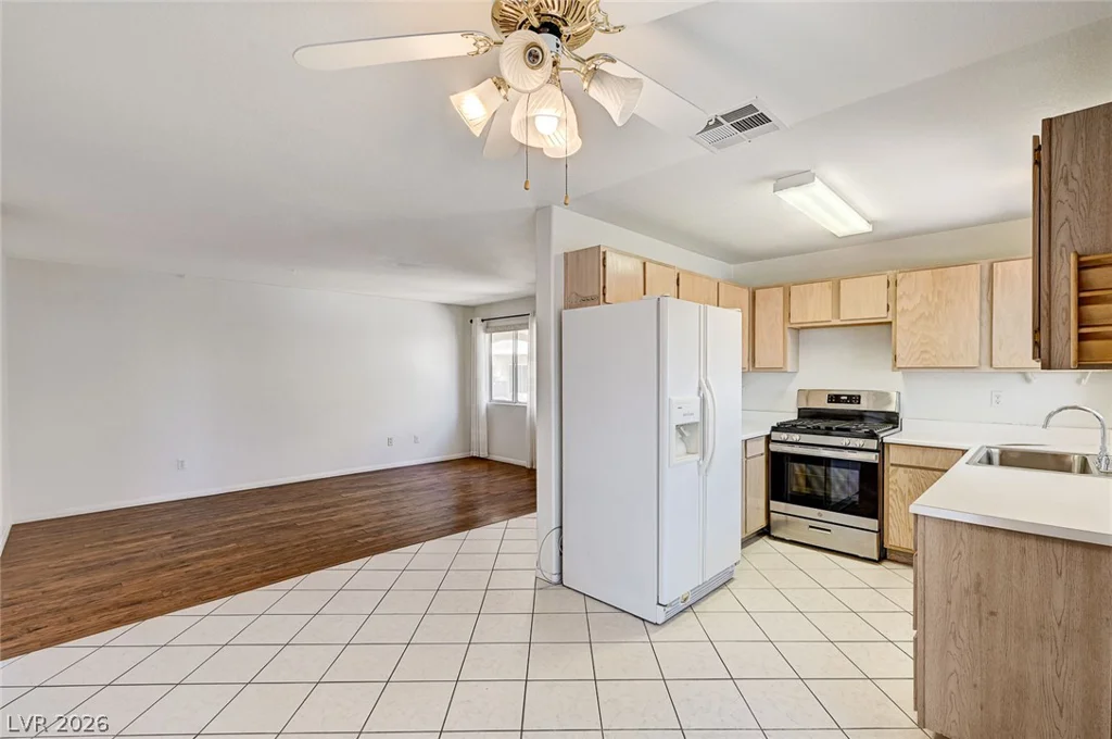 694 Anne, Henderson, NV 89015