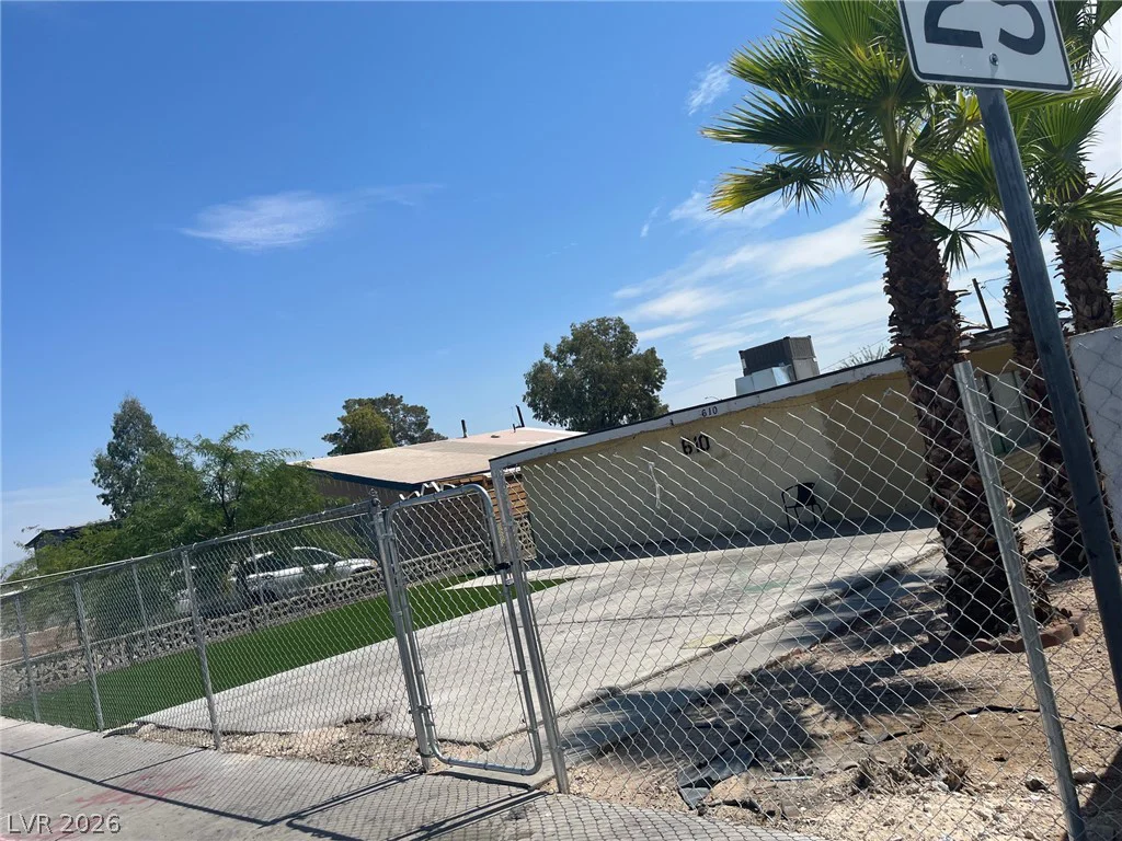 610 11th, Las Vegas, NV 89101
