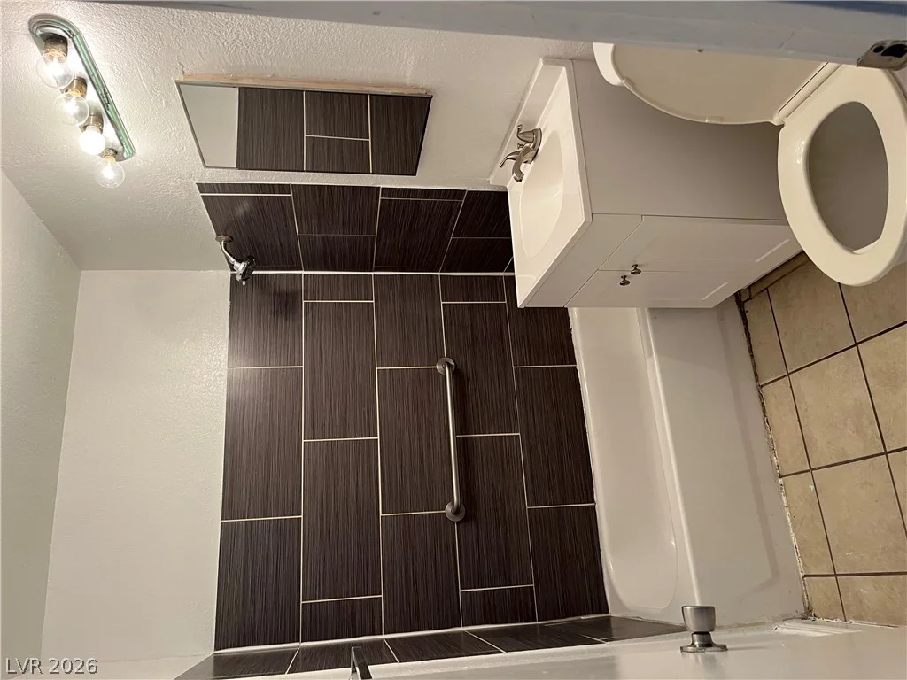 610 11th, Las Vegas, NV 89101