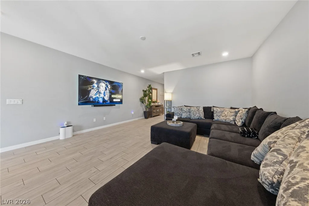 3854 Stadium, Las Vegas, NV 89120