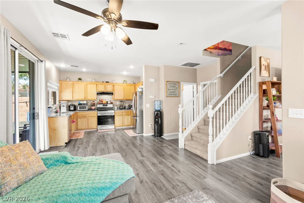 2305 Cockatoo, North Las Vegas, NV 89084