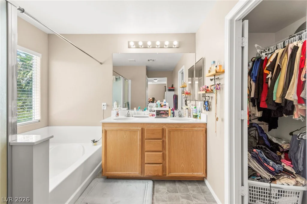 2305 Cockatoo, North Las Vegas, NV 89084