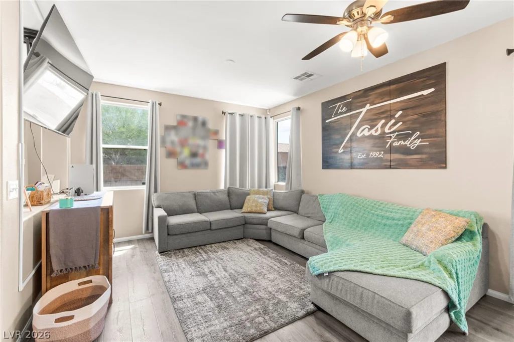 2305 Cockatoo, North Las Vegas, NV 89084