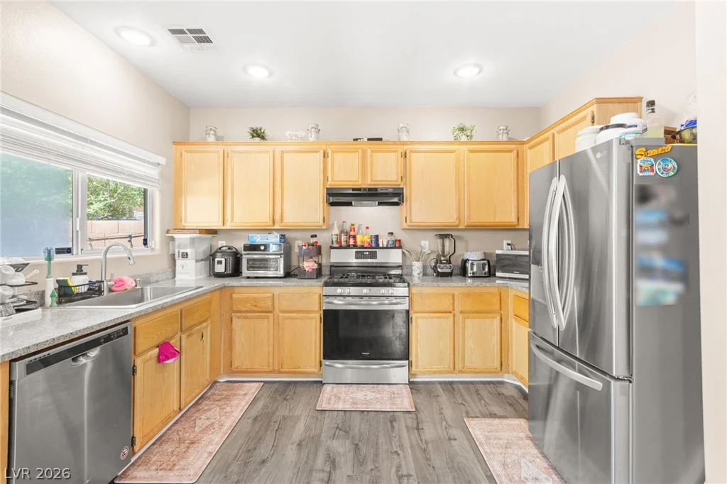 2305 Cockatoo, North Las Vegas, NV 89084