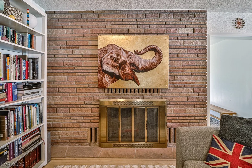 1605 Bryn Mawr, Las Vegas, NV 89102