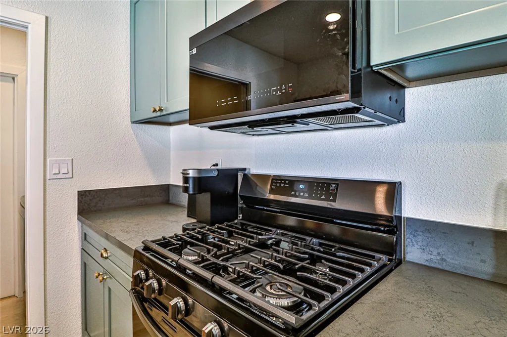 1605 Bryn Mawr, Las Vegas, NV 89102