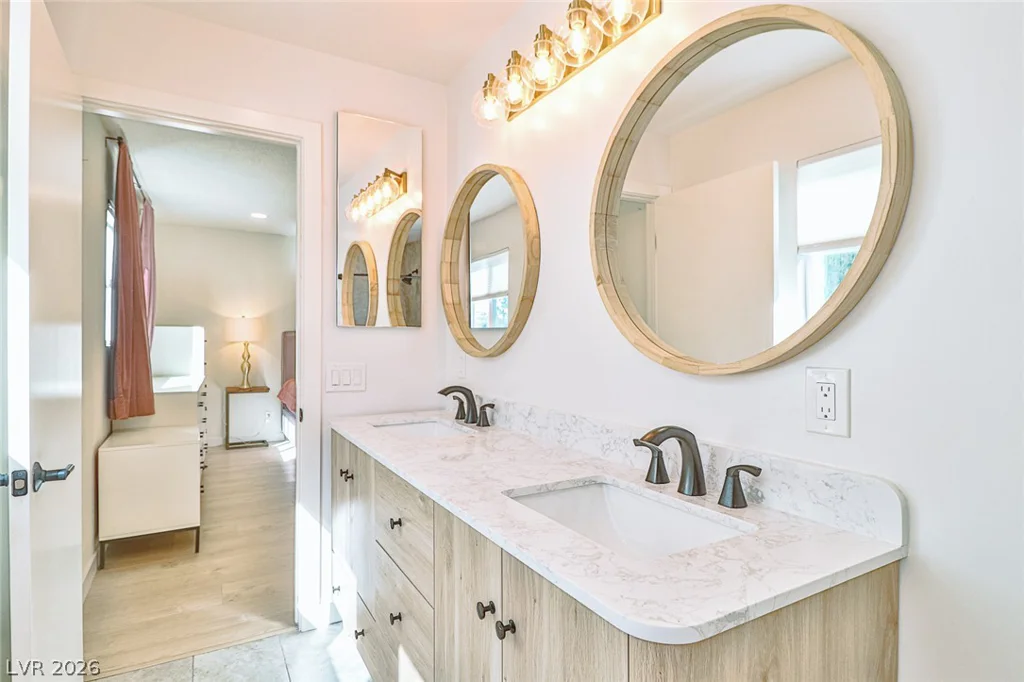 1605 Bryn Mawr, Las Vegas, NV 89102