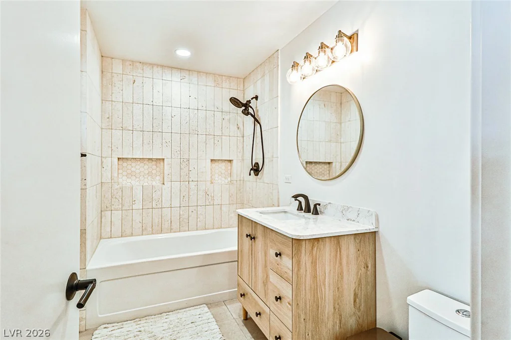 1605 Bryn Mawr, Las Vegas, NV 89102