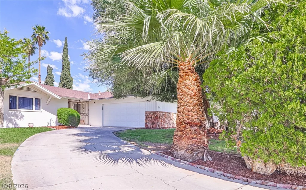 1605 Bryn Mawr, Las Vegas, NV 89102