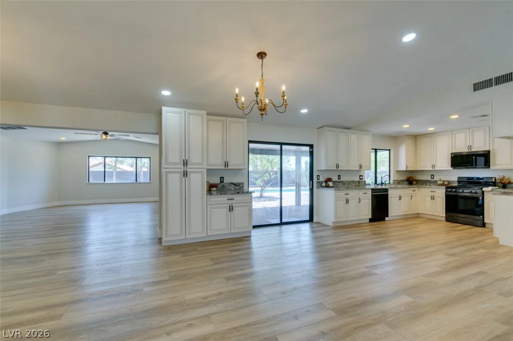 3360 Paso Andres, Las Vegas, NV 89146