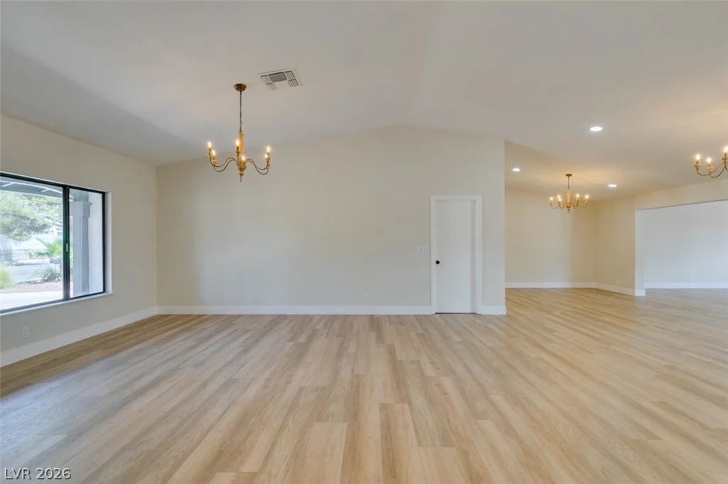 3360 Paso Andres, Las Vegas, NV 89146