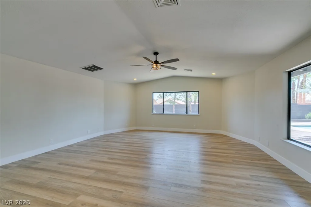 3360 Paso Andres, Las Vegas, NV 89146