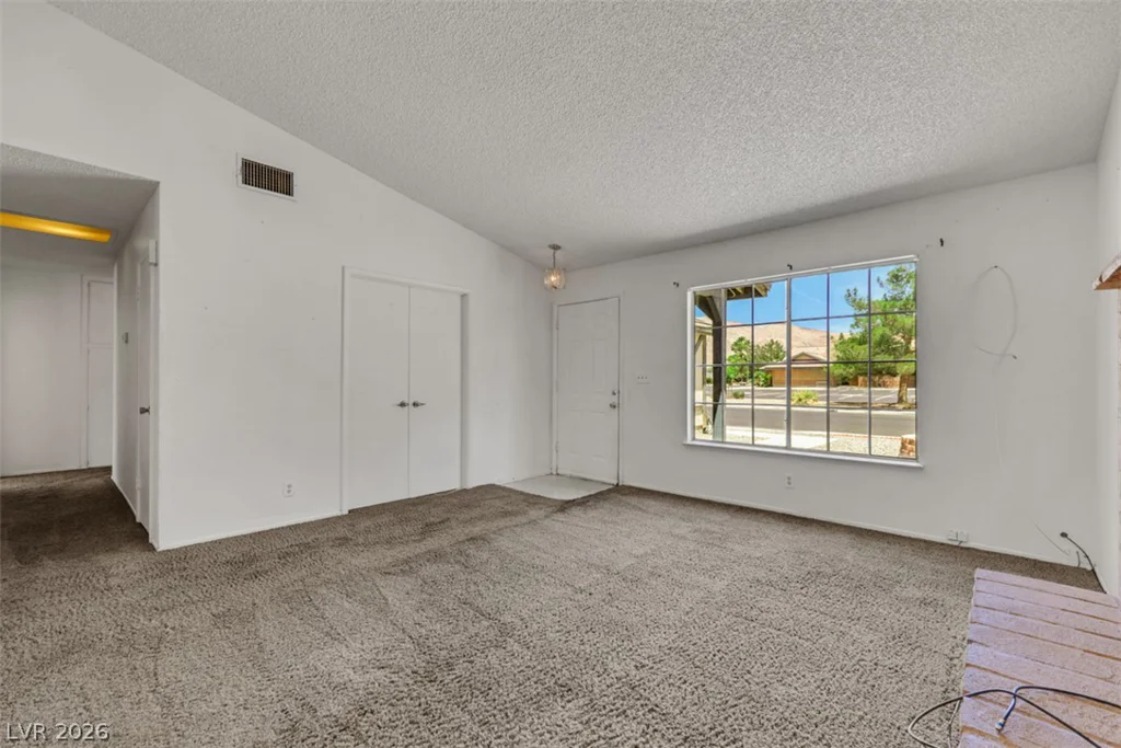 1707 Foxglove, Las Vegas, NV 89142