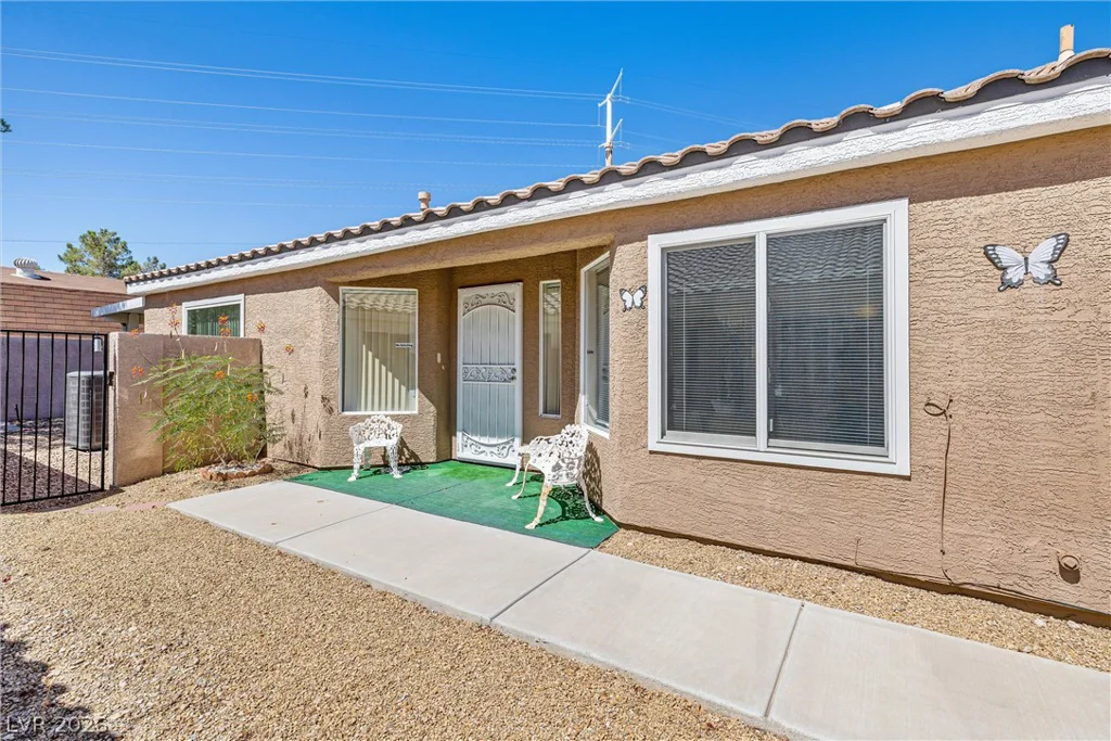 7857 Delhi, Las Vegas, NV 89129