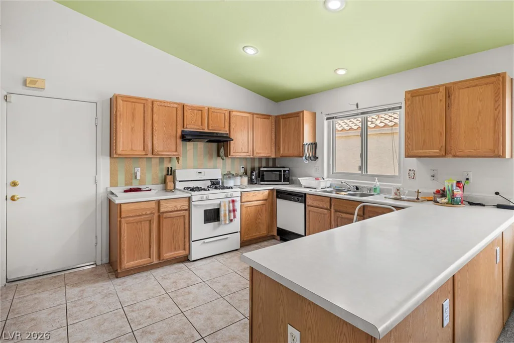 7857 Delhi, Las Vegas, NV 89129