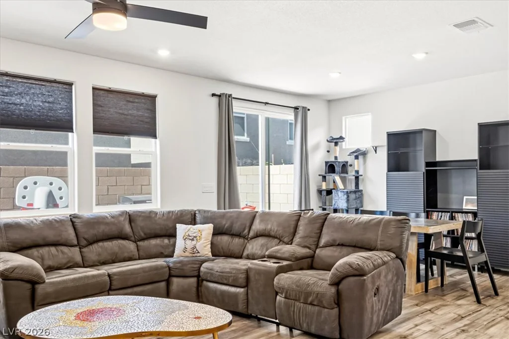 9170 Nostrand, Las Vegas, NV 89148